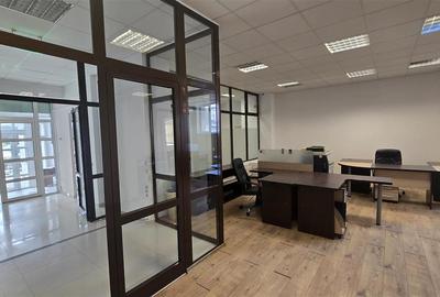 Birou, 180 mp în Vest
