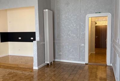 Spațiu elegant de închiriat în clădire istorică Casa Steiner Miks - 4