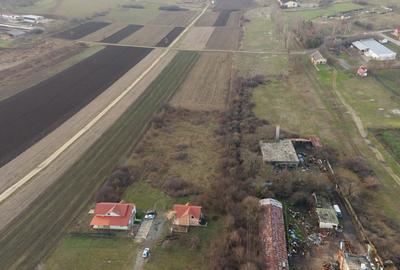 Teren de 444 mp la intrare în Chișineu Criș - 2