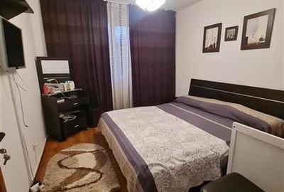 Apartament 3 camere, zona Grivitei