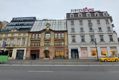 SPATIU COMERCIAL STRADAL ULTRACENTRAL CU VITRINA CU EXPUNERE STRADALA SI VAD - 7