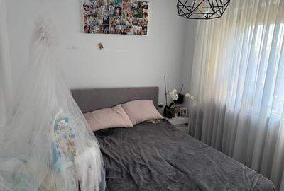 Apartament cu 2 camere decomandat, mobilat în Tomis Plus