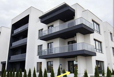 Apartament cu 3 camere, mobilat în Nord-Est