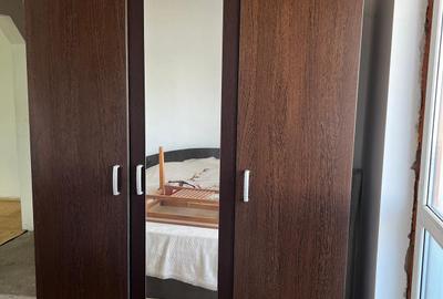 Apartament 3 camere semidecomandat, Valea Călugărească – de renovat - 8