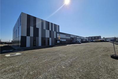 Spațiu industrial, de 1,000 mp, în Periferie