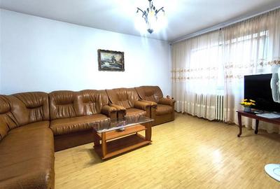 Apartament cu 4 camere decomandat în Inel II