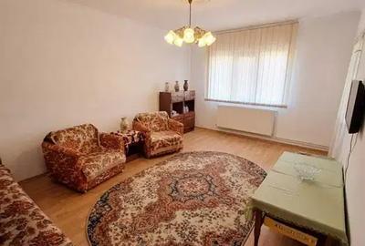Apartament cu 2 camere decomandat, mobilat în Radu Negru