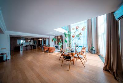 Penthouse cu 6 camere în Floreasca