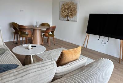 Apartament cu 3 camere decomandat, mobilat în Tractorul