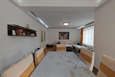 Vanzare casa imbratisata de natura in zona Bunloc, teren 445 mp - 30