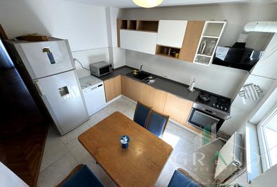 Apartament cu 3 camere decomandat, mobilat în Mărăști