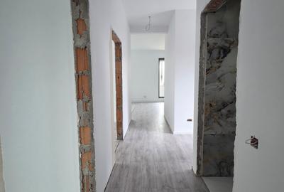 Casa individuala cu teren 250mp , 3 camere - 9