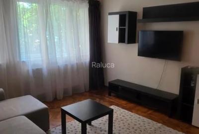 Apartament cu 3 camere semidecomandat, mobilat în Sălăjan