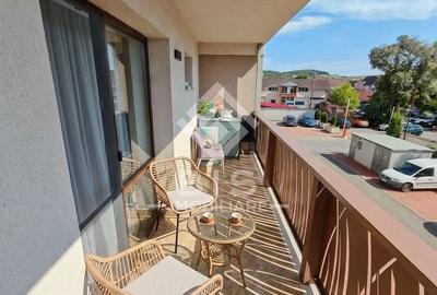 Apartament cu 3 camere decomandat în Sud