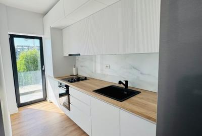 Apartament cu 3 camere decomandat în Aviației
