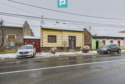 Casă cu 4 camere în zona Parneava - 1