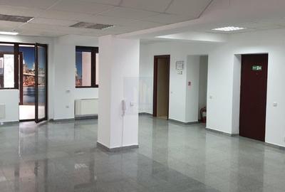 Cladirea de Birouri de Vanzare S+P+4 1000mp *Domenii* - 5
