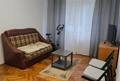 Garsonieră decomandată în Berceni