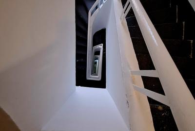 Vinzare apartament renovat cu design italian in  Piata Romana - 26