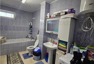 Vila regie proprie 5 camere+crama centru Domnesti - 11