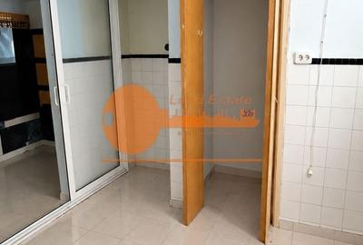 Apartament cu 2 camere semidecomandat în Giurgiului