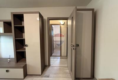 Apartament cu 2 camere, aleea Moldoveanu, et 1. - 5