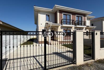 Duplex cu 5 camere în Moșnița Nouă