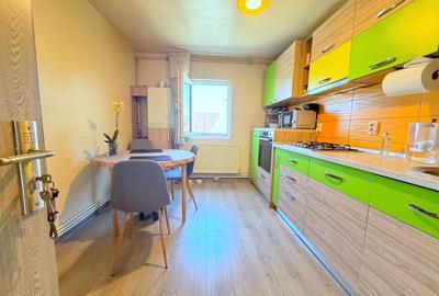 Apartament cu 3 camere decomandat în Nord