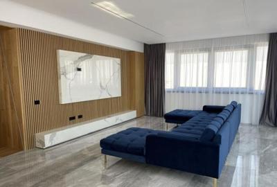 Apartament cu 4 camere în Băneasa