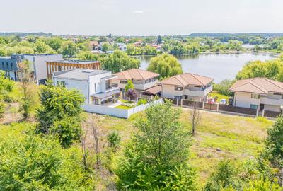 Teren cu deschidere la lac -Laguna Albastra- toate utilitatile disponibile - 4