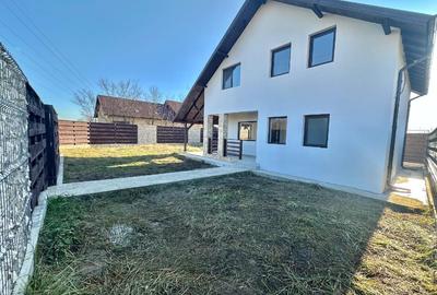 Vila noua Valea Voievozilor, 3 km de centru Targoviste, 3 dormitoare, 2 terase - 4