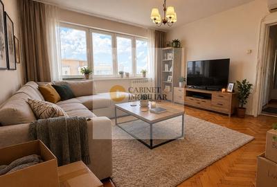 Apartament cu 3 camere decomandat în Gara de Nord
