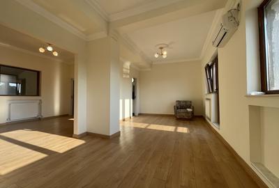 Apartament cu 2 camere semidecomandat în Armeneasca