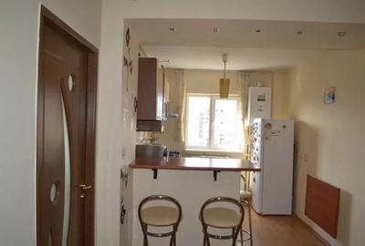 Apartament cu 2 camere decomandat, mobilat în Mărăști