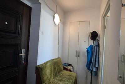 Apartament 2 camere decomandat  etaj intermediar Bld  N. Iorga - 8