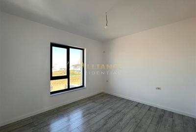 Casa Individuala de vanzare - Teren 350 mp | 4 camere - 3 bai - 18