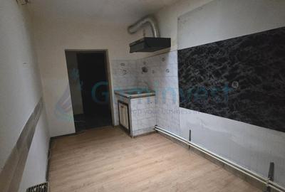 Teren si casa de vanzare,zona cu vizibilitate,Cantemir,Oradea - 3