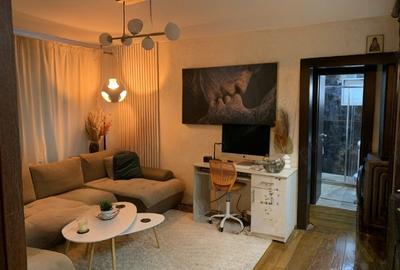 Apartament cu 2 camere semidecomandat, mobilat în Păcurari