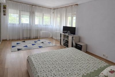 Vilă 7 camere Sălăjan, centrală, an 2020, 281 mp - 1