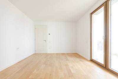 Casa Modernă cu Spații Vitrate Generoase - 20