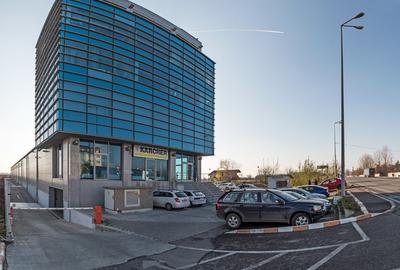 Showroom 200mp Sector 1 - Odai - 1