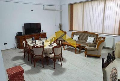 Casa pe colt cu teren de 2464 mp in ZONA MICALACA - 15