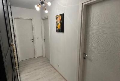 Apartament cu 3 camere decomandat, mobilat în Theodor Pallady