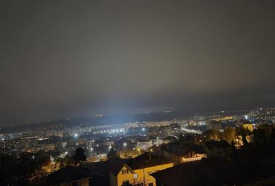 Apartament cu 3 camere de vanzare - 1