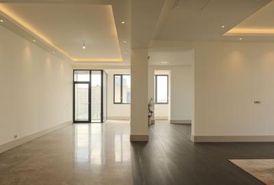 Penthouse Exclusivist cu Terase Generoase și Finisaje Premium în Inima Capitalei - 7