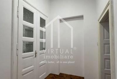 Casa formata din 2 apartamente, 2 garaje,  3 bai - zona Trei Stejari - 4