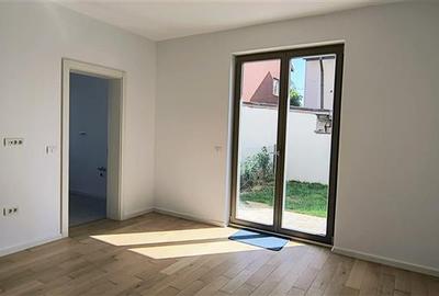 Oferta Premium: Apartament cu Gradina in Complexul Monarch,COMISION 0% - 15