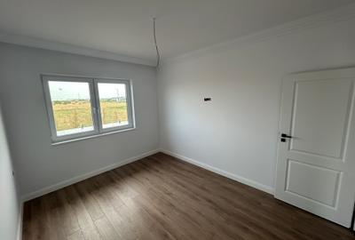 De vanzare duplex la cheie, liber, ocupabil imediat, 4 dormitoare, 3 bai - 7