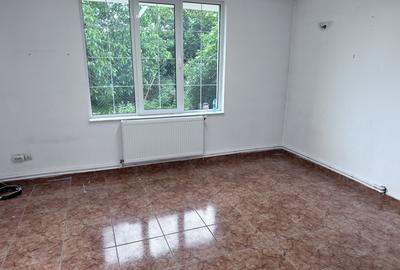 CASA DE INCHIRIAT I 4 CAMERE I 2 BAI I BUCATARIE I CETATE I NEMOBILATA - 12