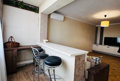 Apartament 2 camere, decomandat, renovat recent, parcare inclusă– 5 min metrou - 12